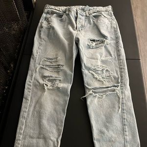 Boyfriend ripped style jeans